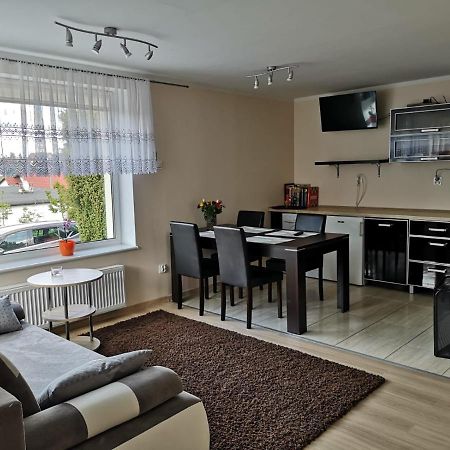 Caloroczny Dom Wypoczynkowy Anna Charzykowy Exterior foto